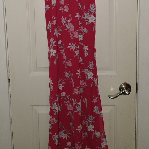 Long, Spaghetti Strap, Sexy Floral Dress - Picture 3 of 6